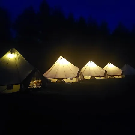 Luxury tent Pivovar Maly Janek Z Jinec - Stan Jurtoviteho Typu Jince
